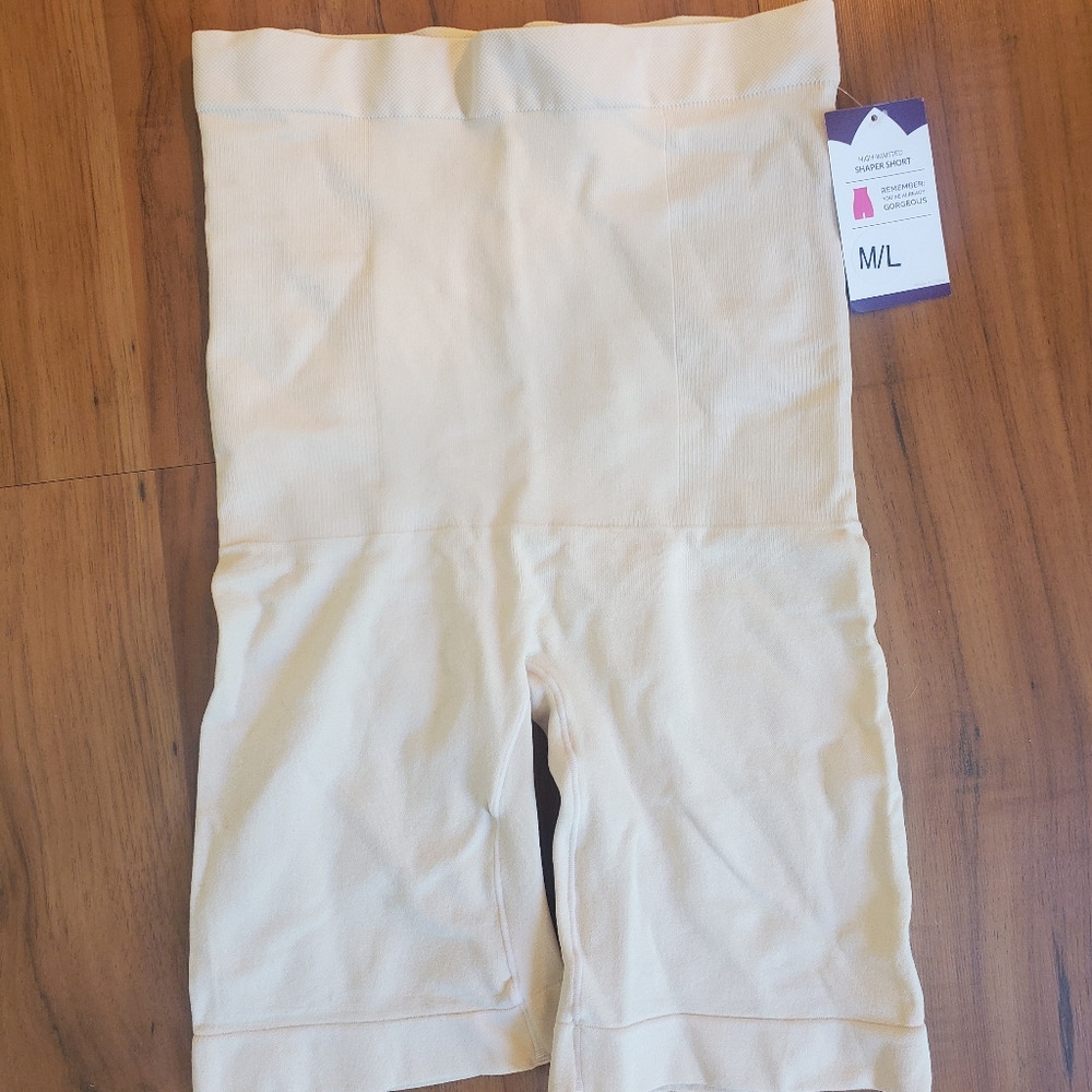 High wasted shaper shorts?/ spanx